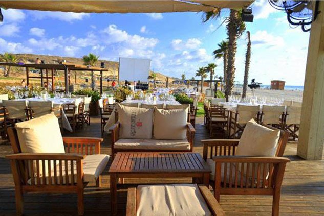 חתונת בוטיק קו הים – Sealine מקום לחתונות מושקעות מול הים  | חתונת בוטיק במרכז